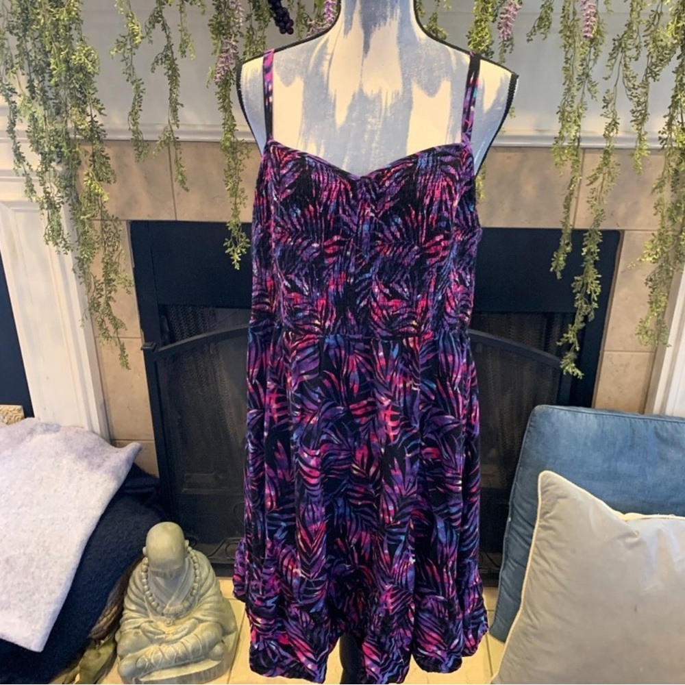 Torrid pink purple leaf pattern with black background sundress gathered back 3